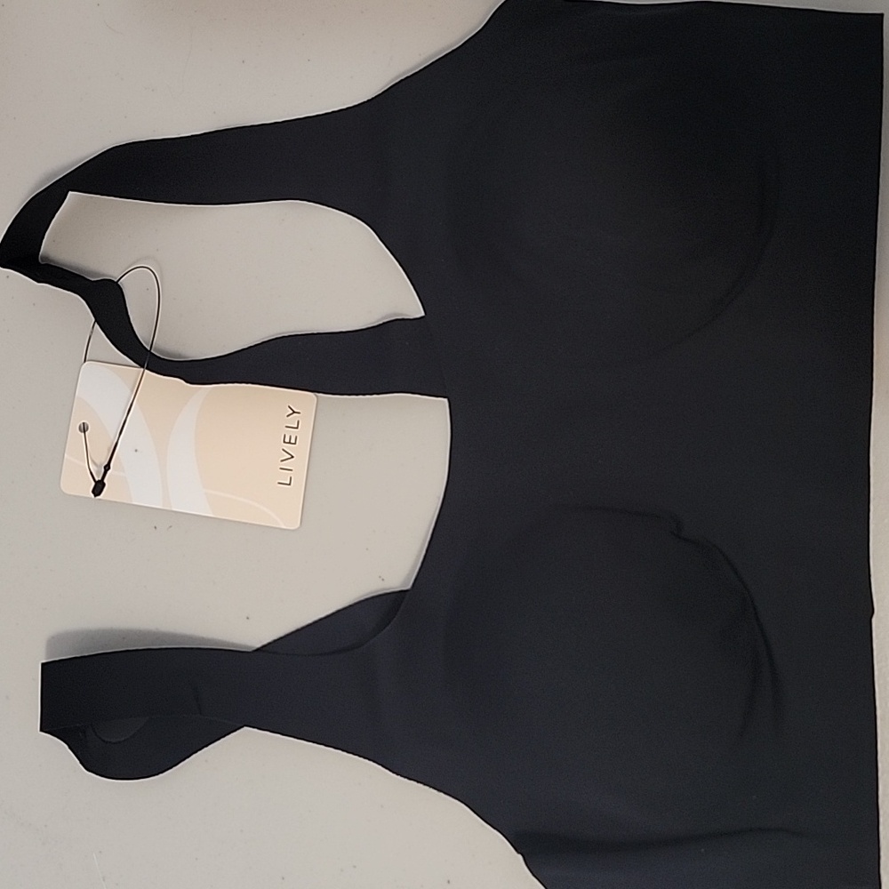 The Sleek Scoop Bralette: Jet Black - XS / Jet Black